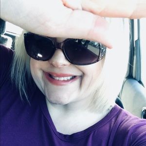 Meet your Posher, Deanna